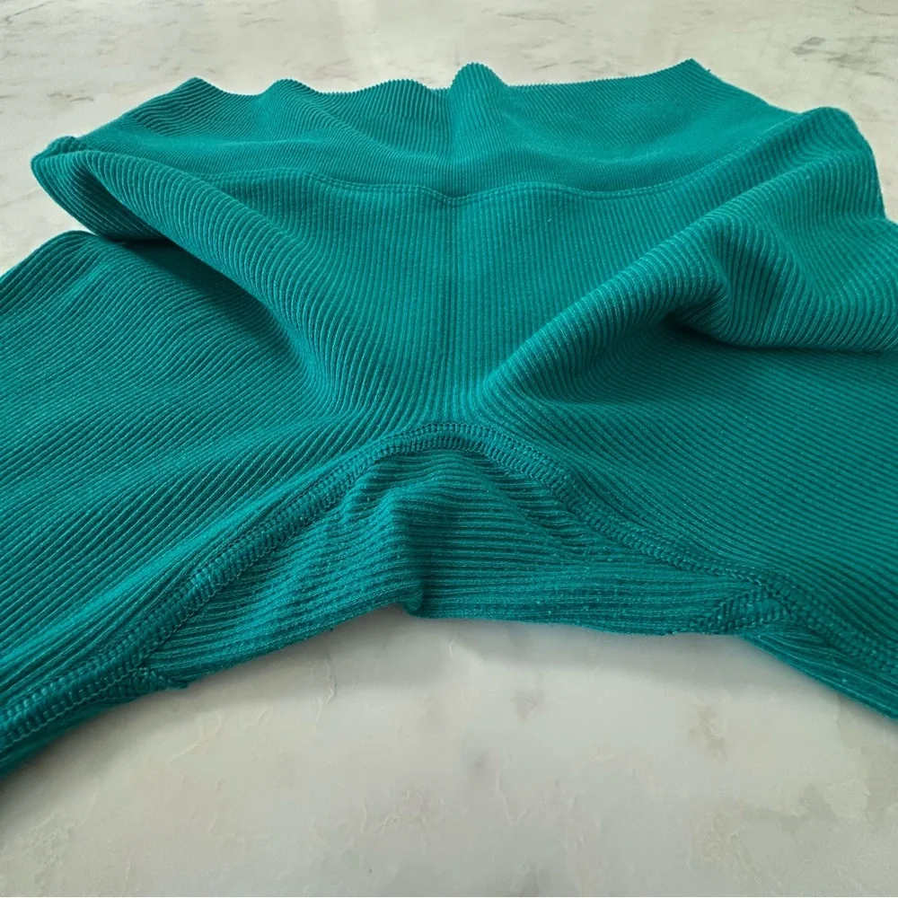 All in Motion Teal Ribbed Activewear Set. Leggings & matching Top/sports bra. - Picture 6 of 14